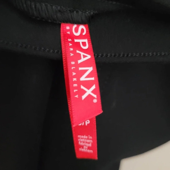 Spanx Women's Ponte Pant Size S Black Solid Sequin Trim Rayon Pockets Pull On - Picture 4 of 10